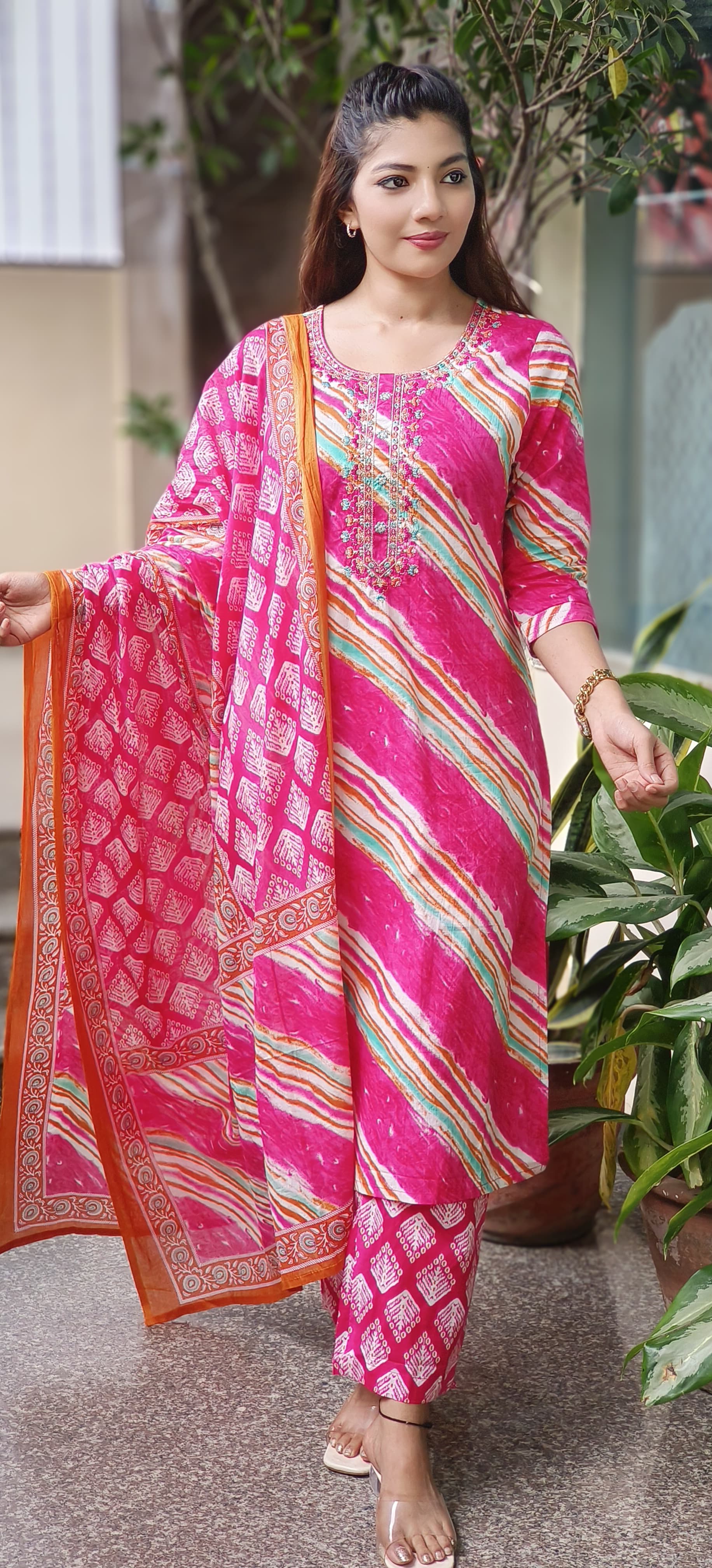 Leheriya Printed Full Suit Set With Dupatta In Cotton Fabric
