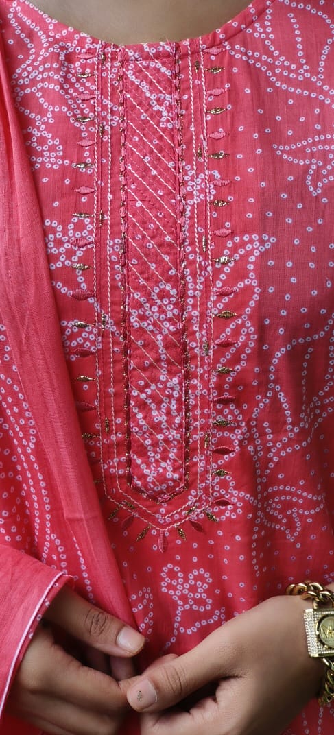 Bandhani Floral Print Straight Full Suit With Dupatta In Cotton Fabric