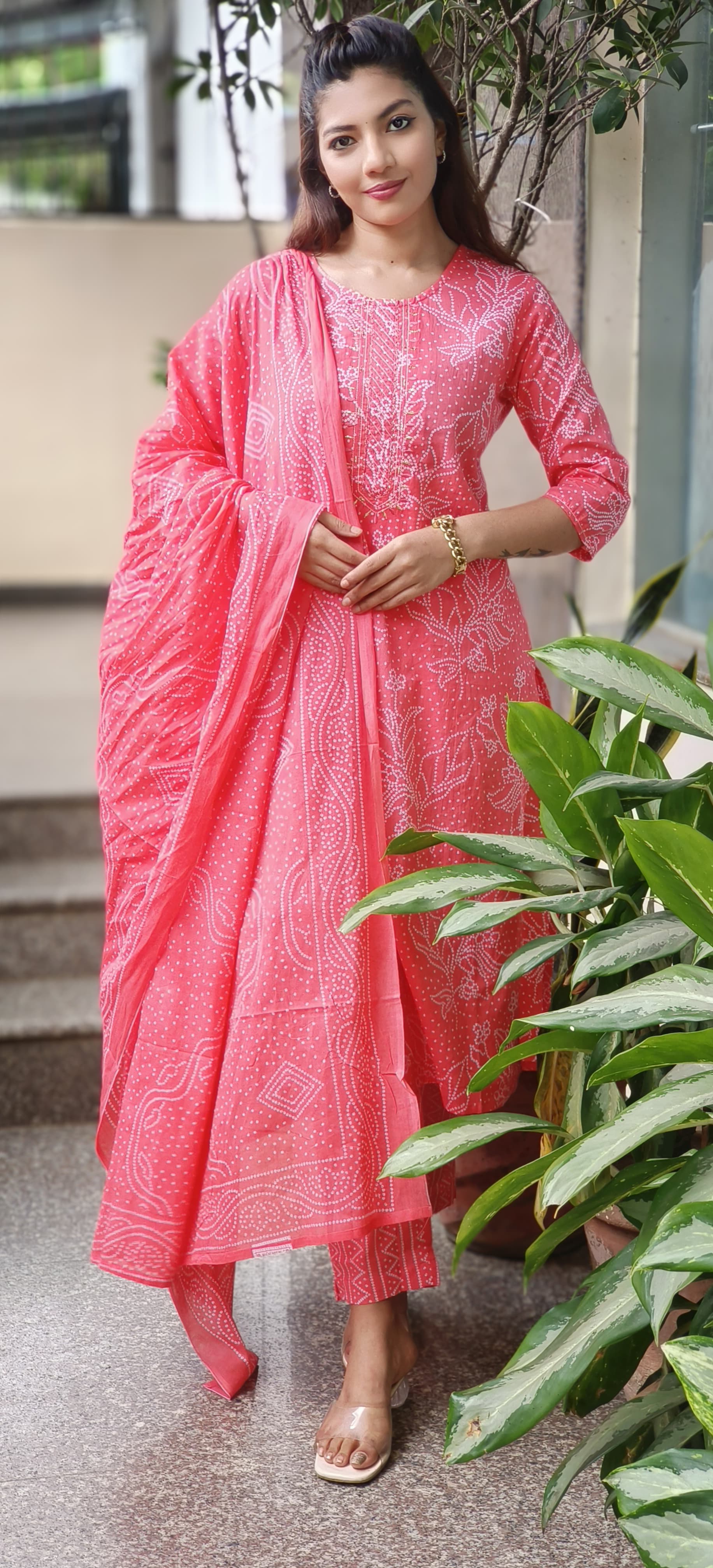 Bandhani Floral Print Straight Full Suit With Dupatta In Cotton Fabric