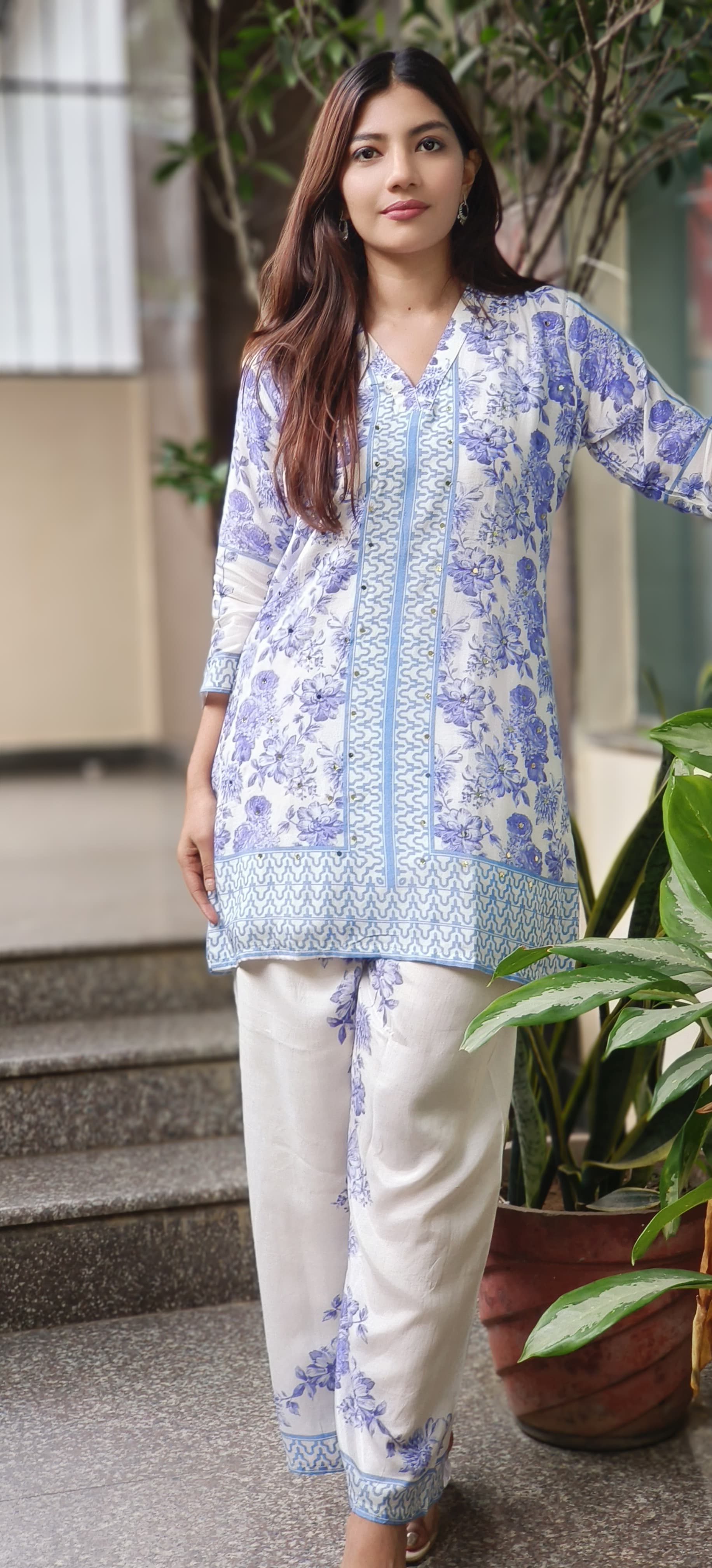 Floral Elegance Bordered Co-Ord Set In Muslin Fabric