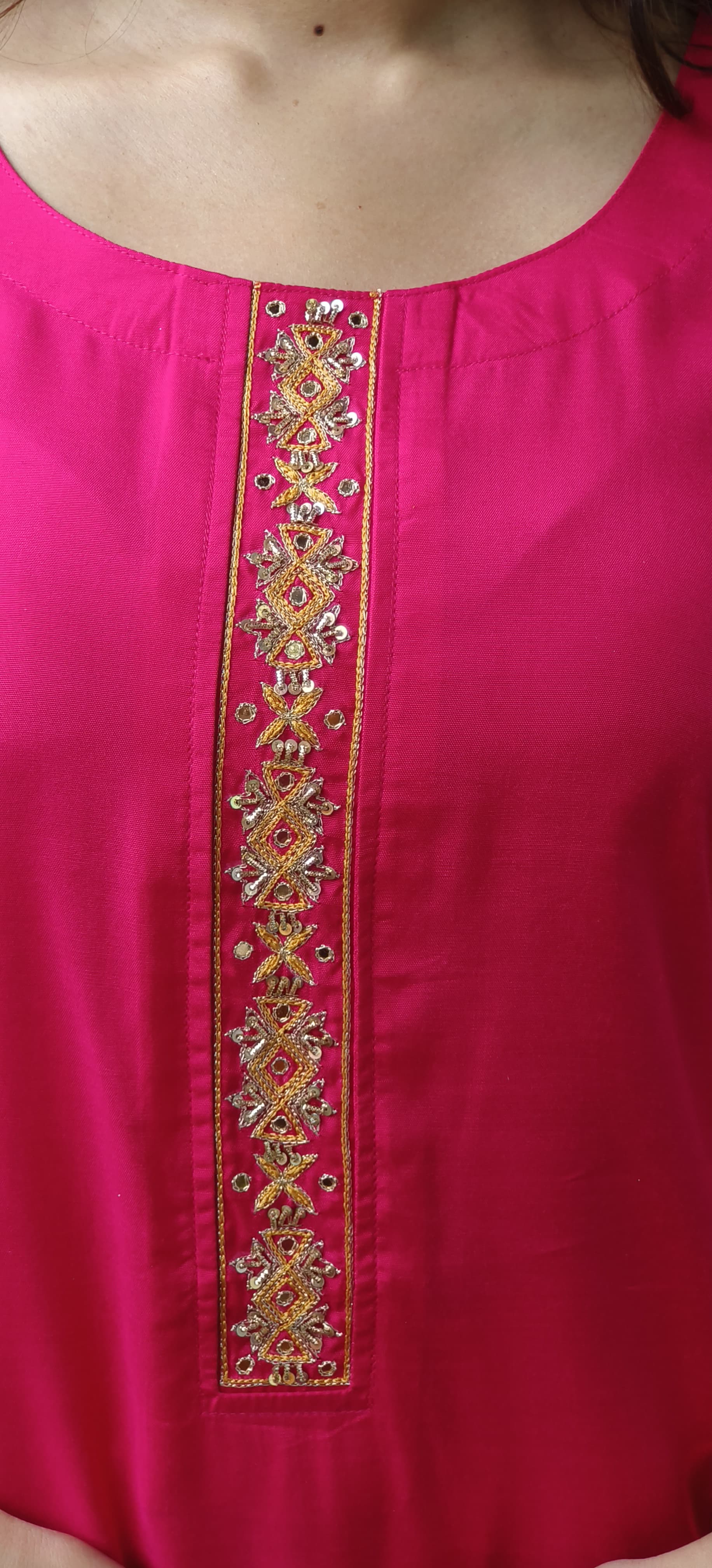 Minimal Embroidery Solid Straight Kurta Pant Set In Muslin Fabric(Lean Fit)