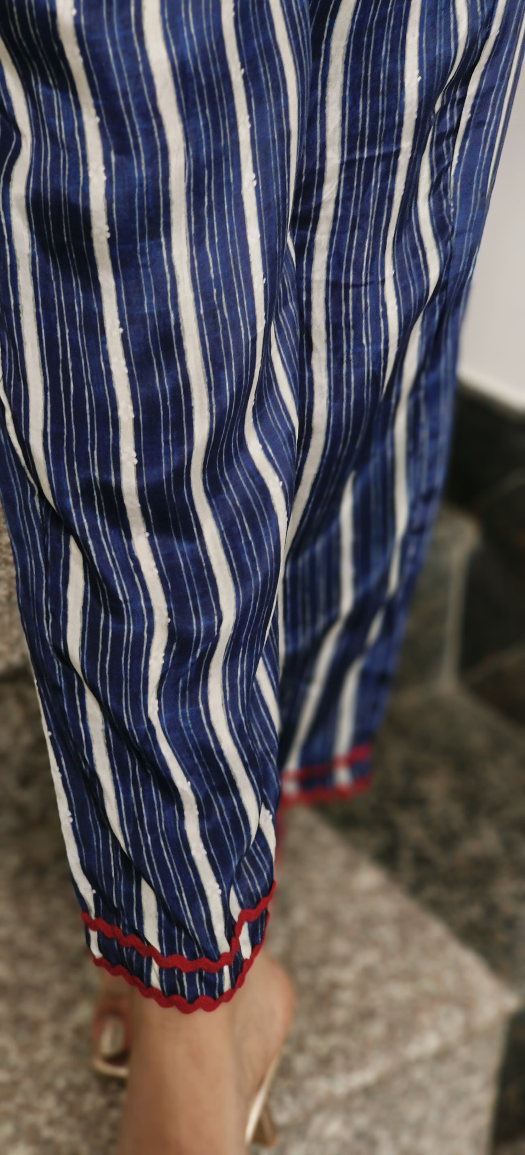 Solid Kurta With Striped Pant Set In Muslin Fabric- 10448