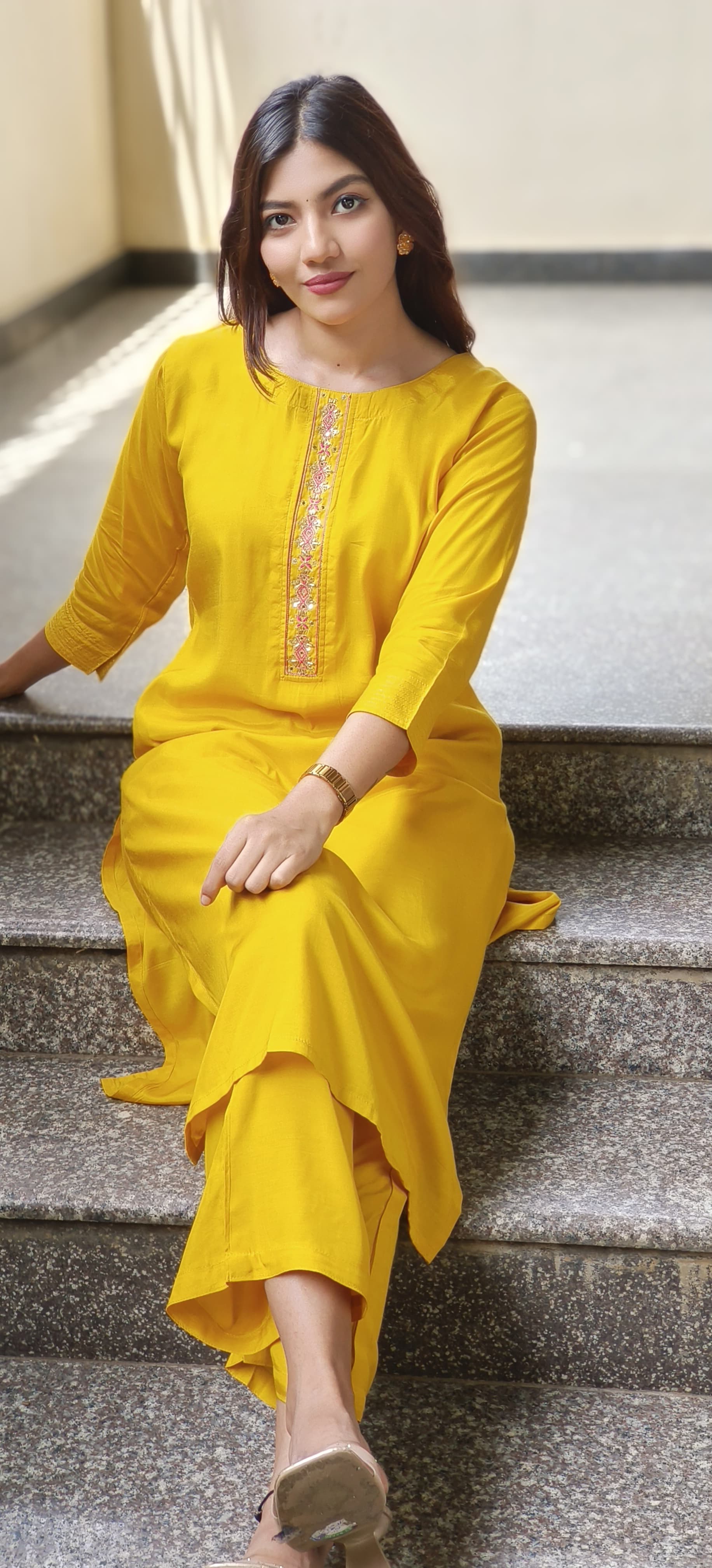 Minimal Embroidery Solid Straight Kurta Pant Set In Muslin Fabric(Lean Fit)
