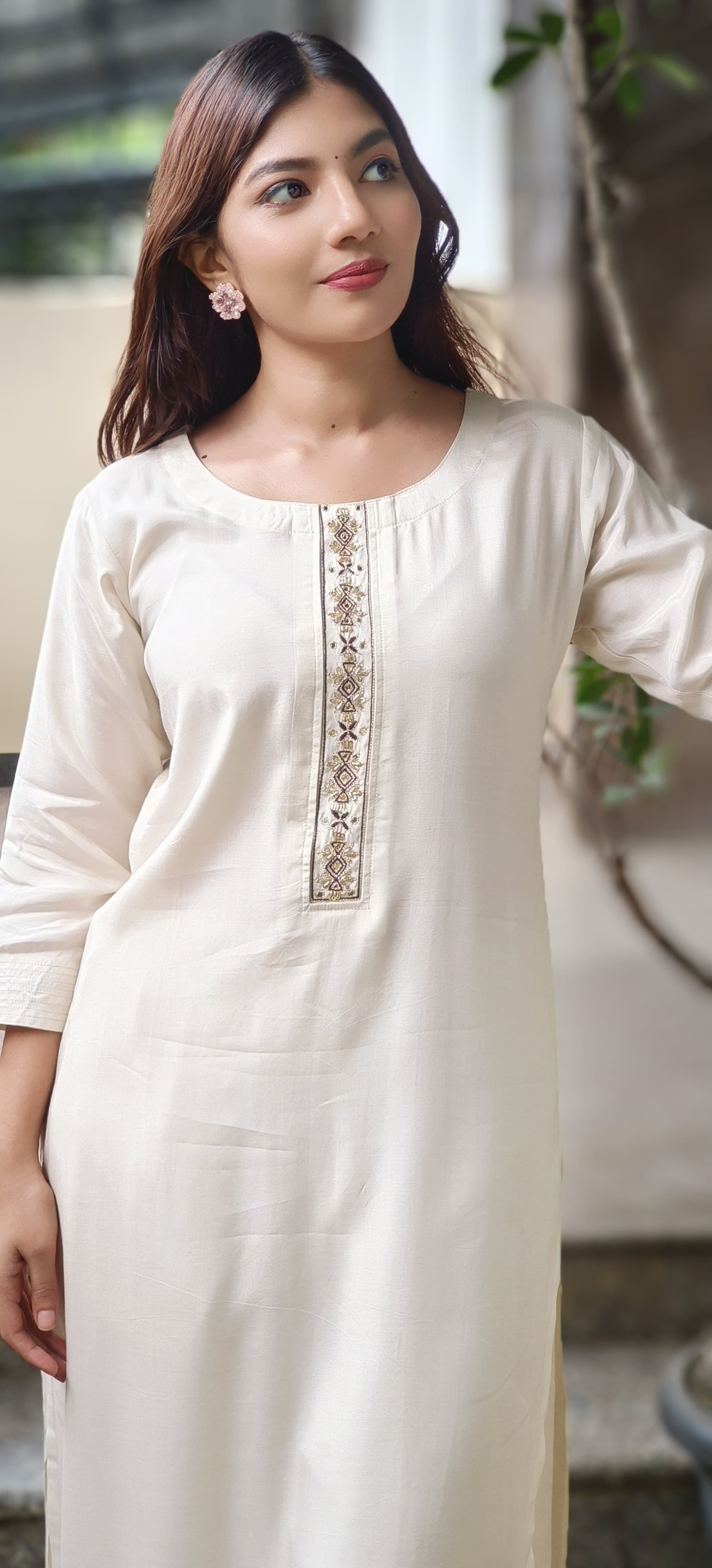 Minimal Embroidery Solid Straight Kurta Pant Set In Muslin Fabric(Lean Fit)