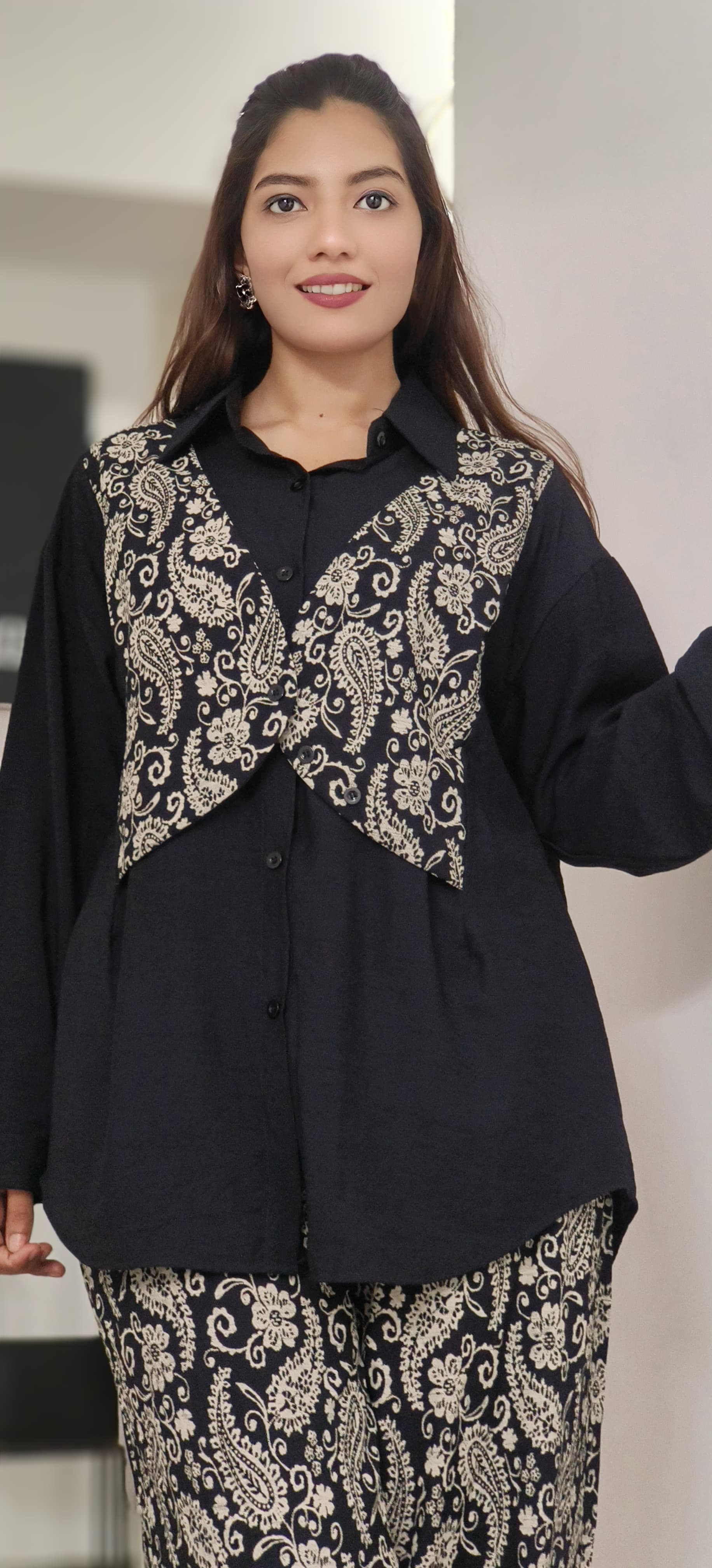 Regal Muse Embroidered Linen Co-Ord Set