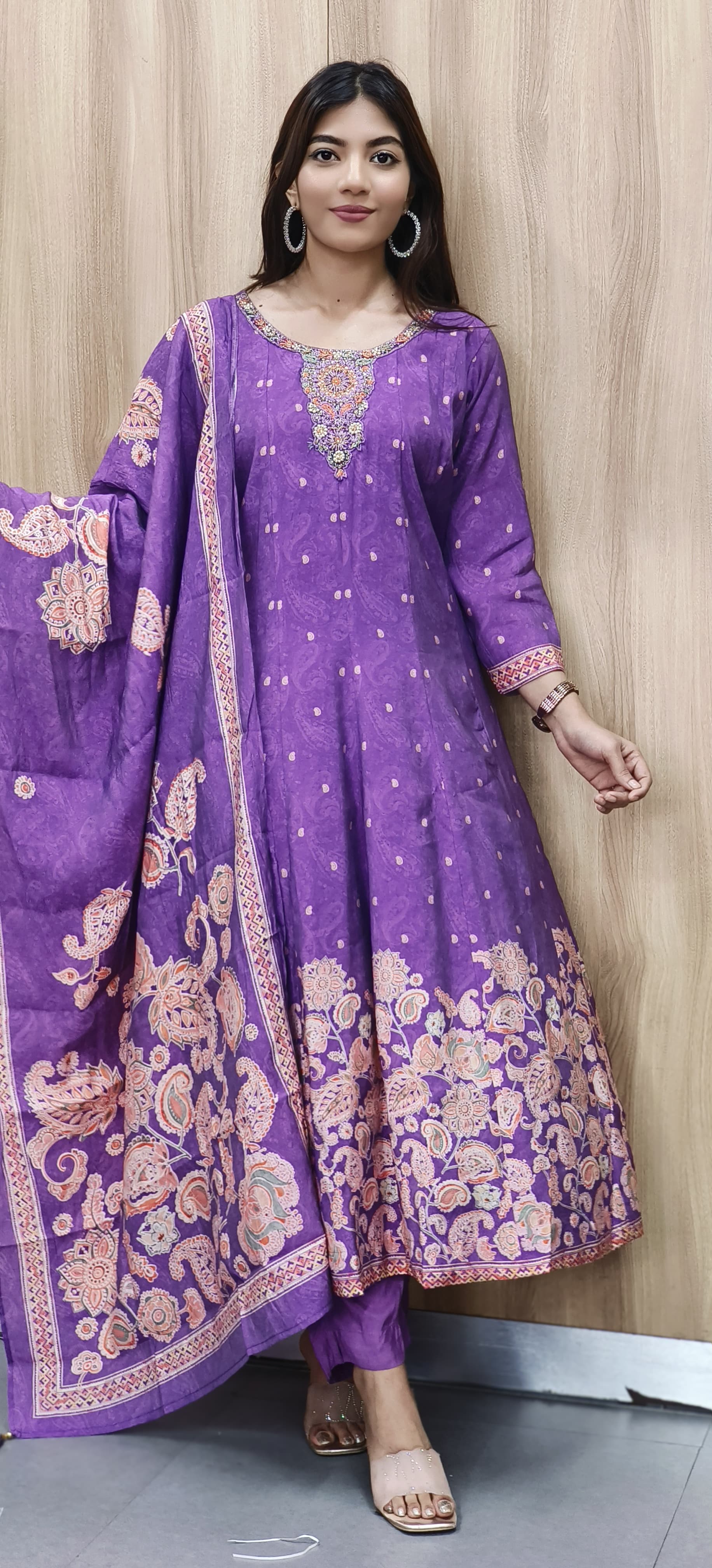 Full Handwork Sober Panel Anarkali Full Set In Muslin Fabric