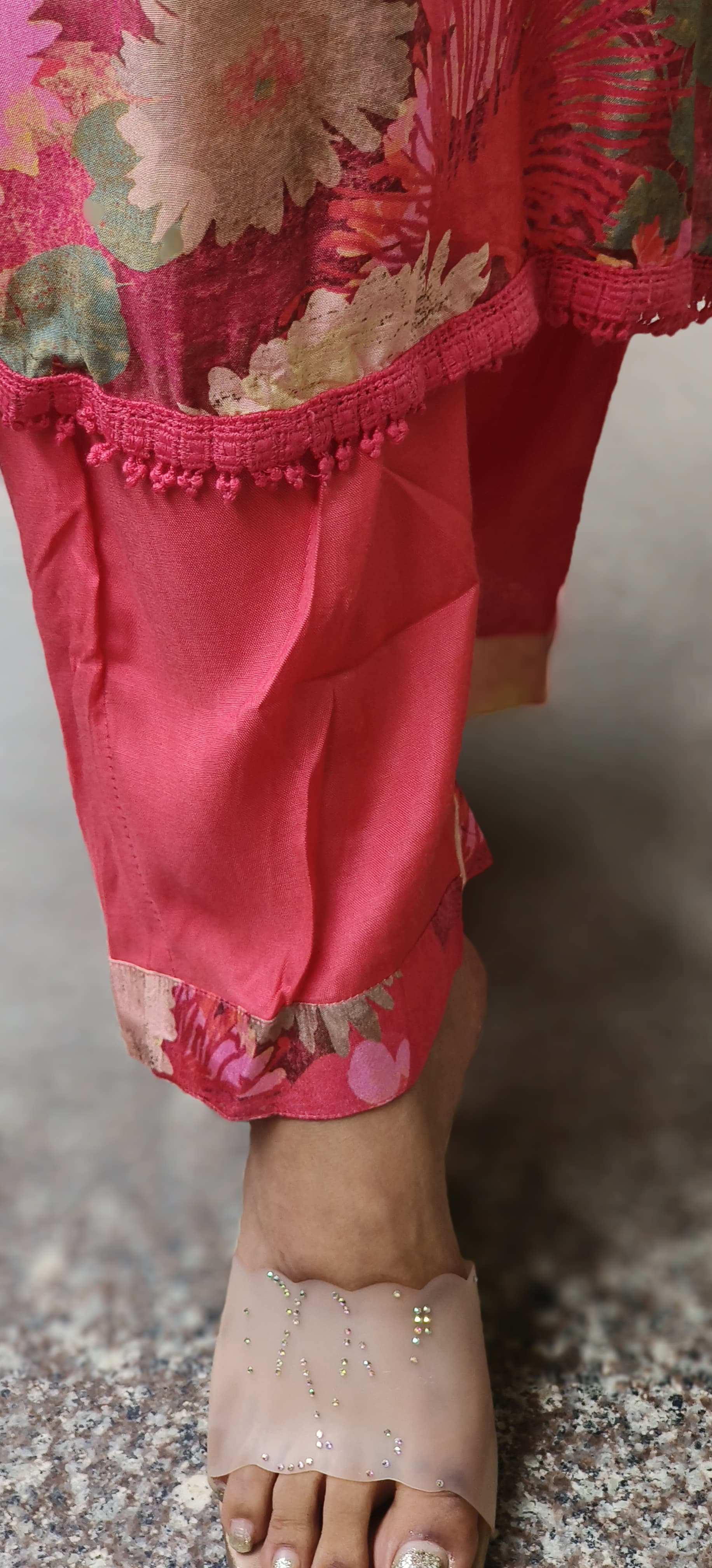 Mandarin Collar Long Length Floral Kurta Pant Set In Muslin Fabric- 10420
