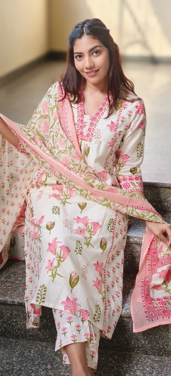 V-Neck Floral Elegance A-Line Cotton Full Suit Set With Dupatta- 10384