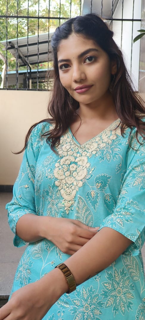 Thread Embroidered Graceful Kurti Only