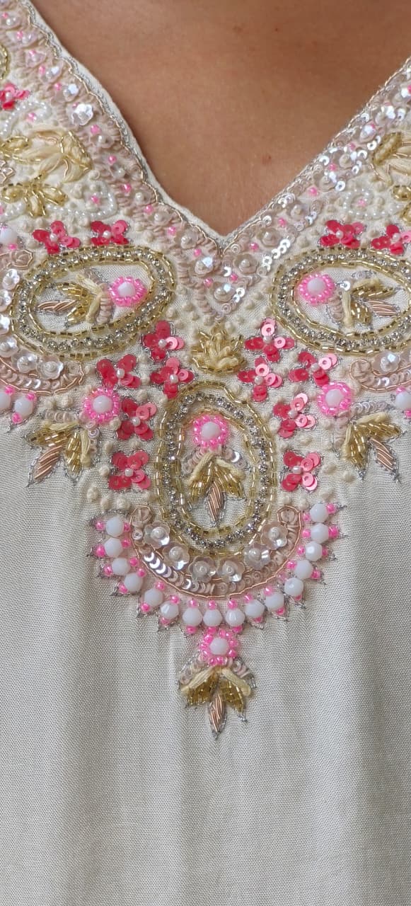 Elegant V-Neck Pure Muslin Full Suit Set With Floral Dupatta