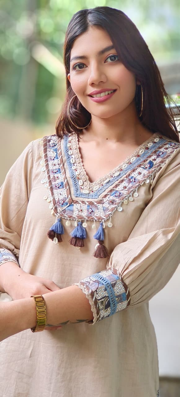 Chevron Neck Work With Shell & Hang Button Kurta Pant Set In Cotton Fabric-10717