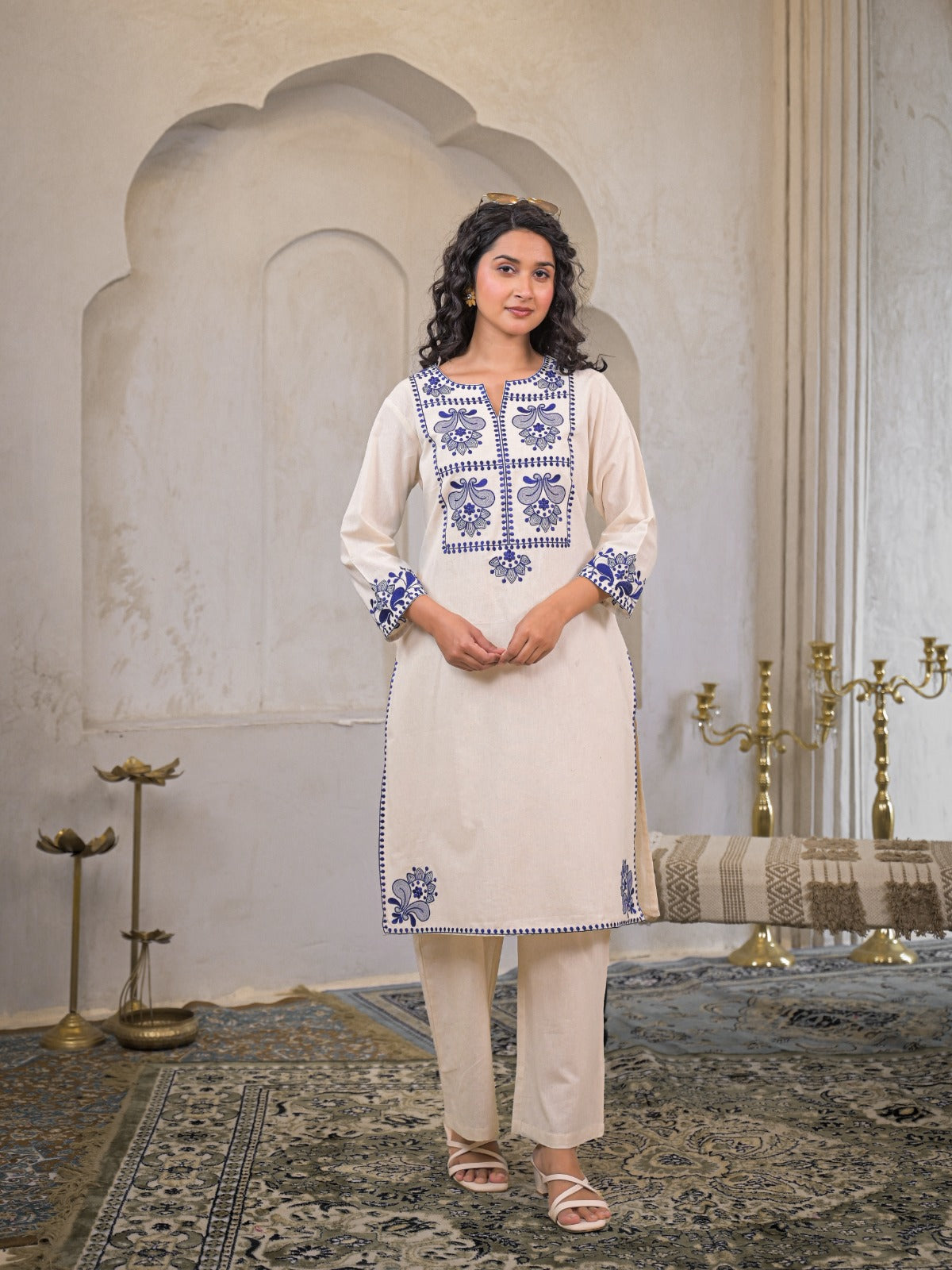 Off White Flex Cotton Embroidered Kurta Pant