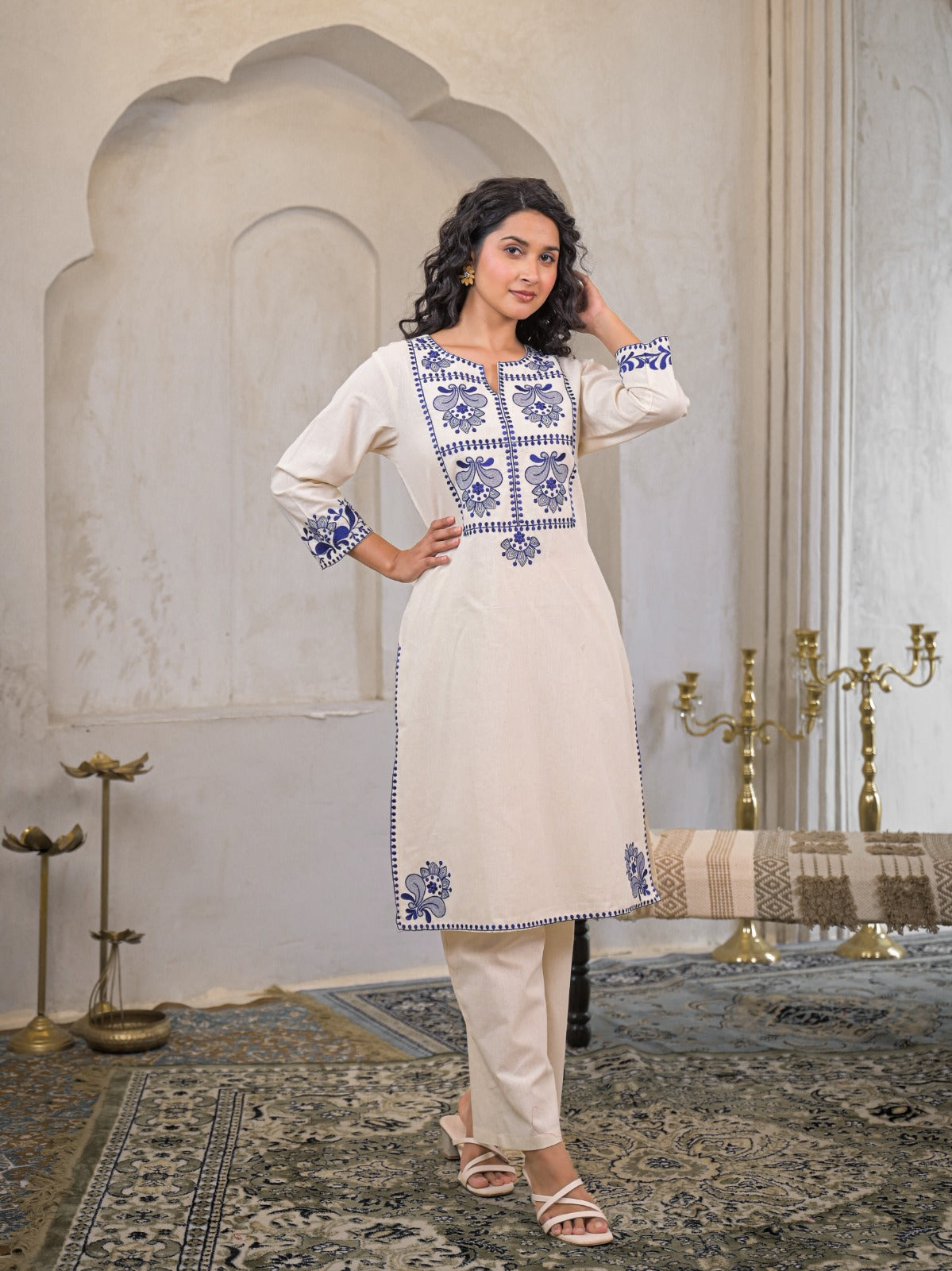 Off White Flex Cotton Embroidered Kurta Pant