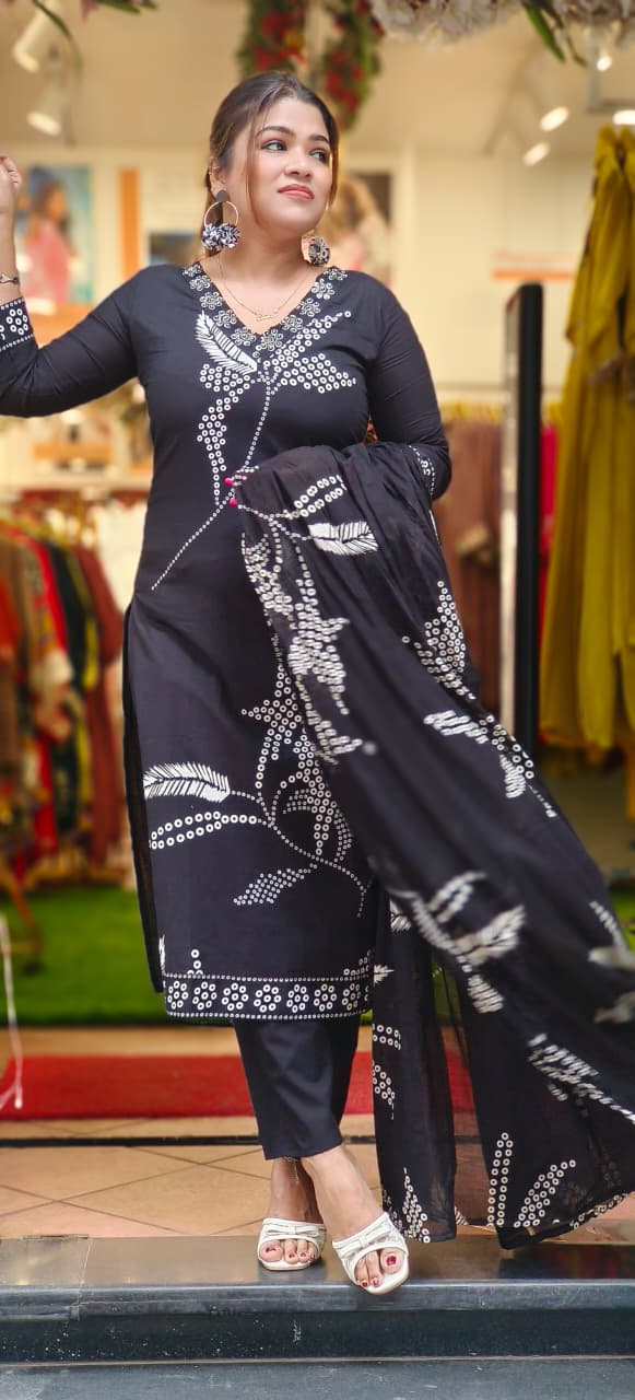 Dotted Leaves Cotton Full Suit Set With Dupatta (Lining Inside)- 10811