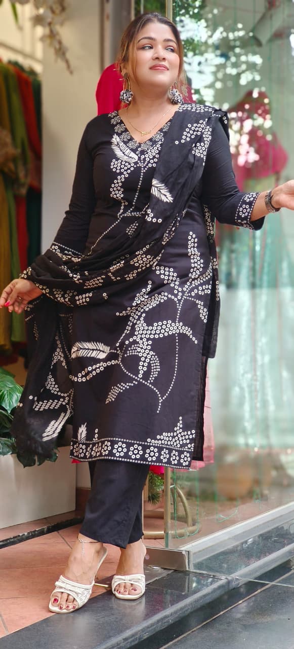 Dotted Leaves Cotton Full Suit Set With Dupatta (Lining Inside)- 10811