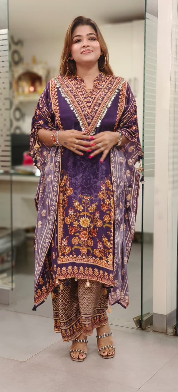 V-Neck Foil Hang Beautifully Printed Kaftan Suit With Bottom In Crepe Fabric- 10942
