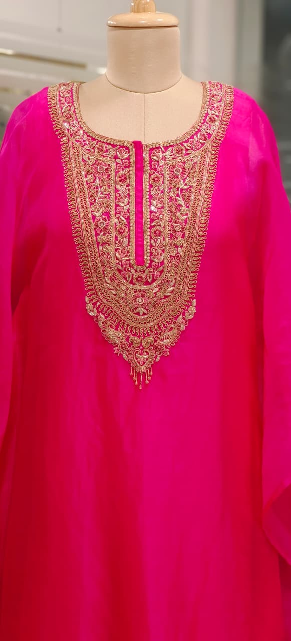 Vibrant Tone Premium Zardosi Crystal Hang Tissue Organza Kaftan With Crepe Inner & Simple Bottom