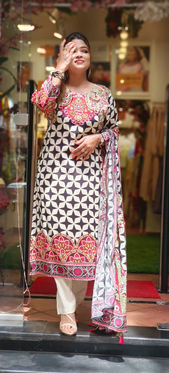 Very Unique Multicolor Work Abstract Print Full Suit Set With Dupatta In Crepe Fabric