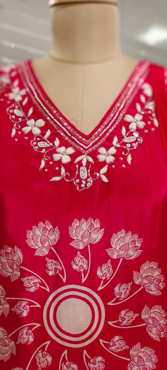 Minimal Neck Line Floral Printed Full Suit Set With Dupatta In Crepe Fabric- 11795,11794