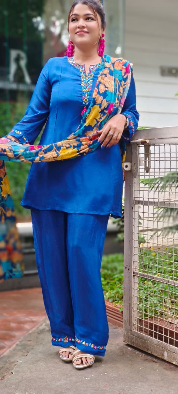 Real Mirror Over Thread Coil Neck A-Line Short Length Kurta With Farsi Bottom & Floral Dupatta In Chinon Fabric-1201,