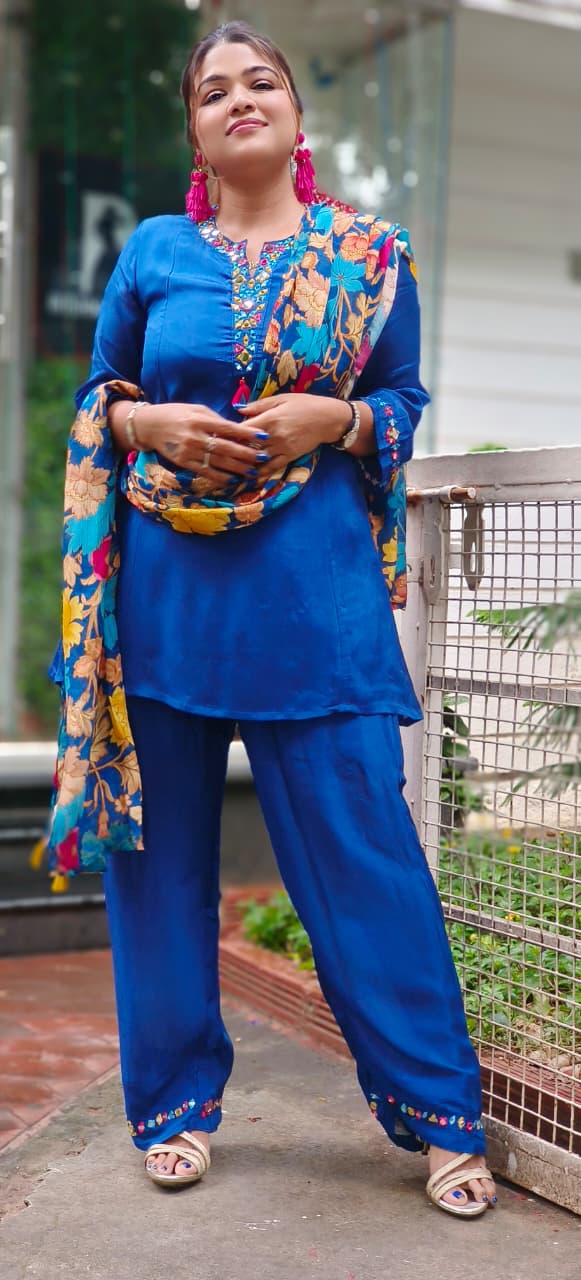 Real Mirror Over Thread Coil Neck A-Line Short Length Kurta With Farsi Bottom & Floral Dupatta In Chinon Fabric-1201,