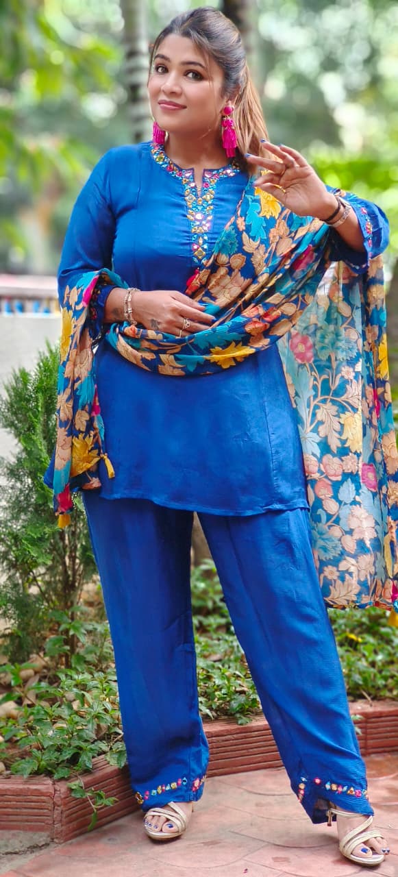 Real Mirror Over Thread Coil Neck A-Line Short Length Kurta With Farsi Bottom & Floral Dupatta In Chinon Fabric-1201,