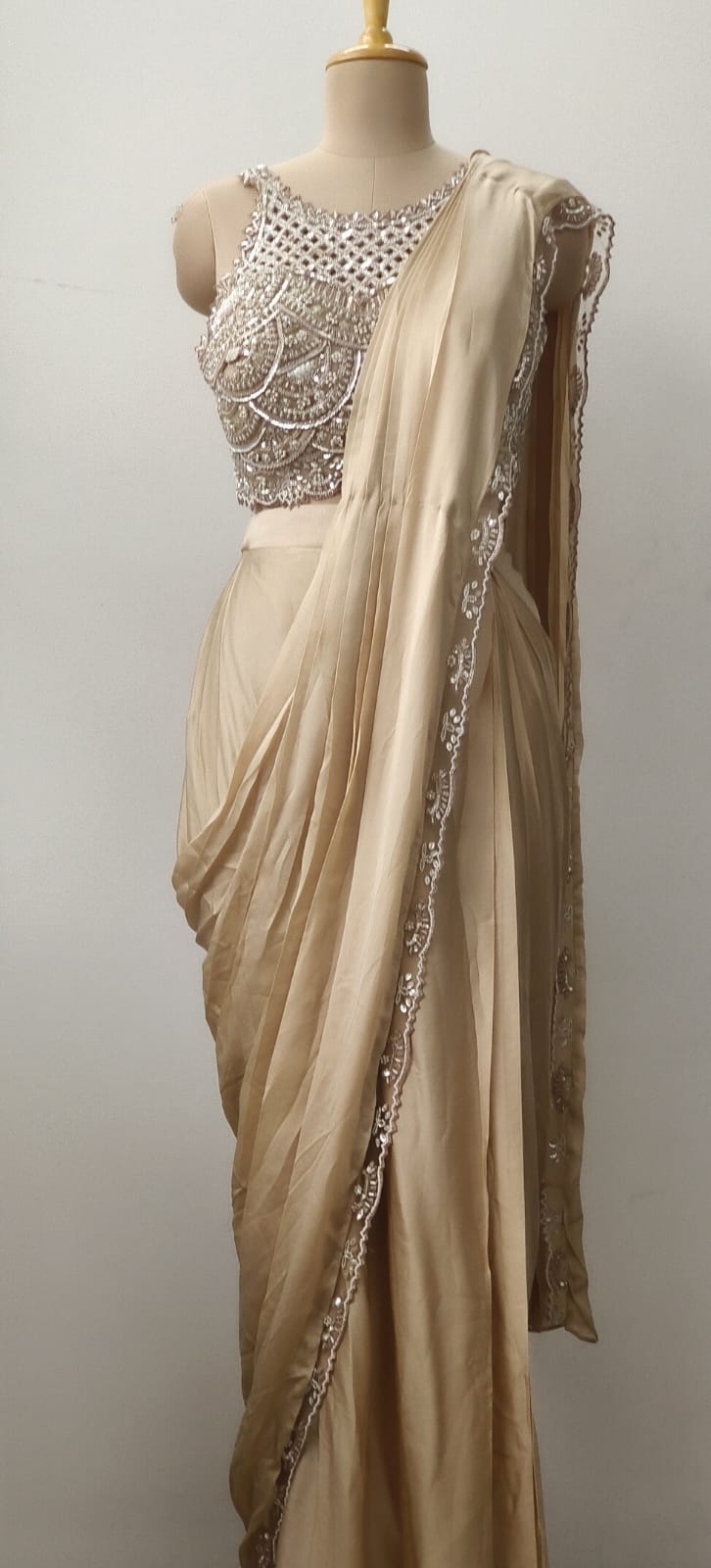 Heavily Handwork Beads Elegance With Cut Work Blouse & Beautifully Bordered Drape Saree