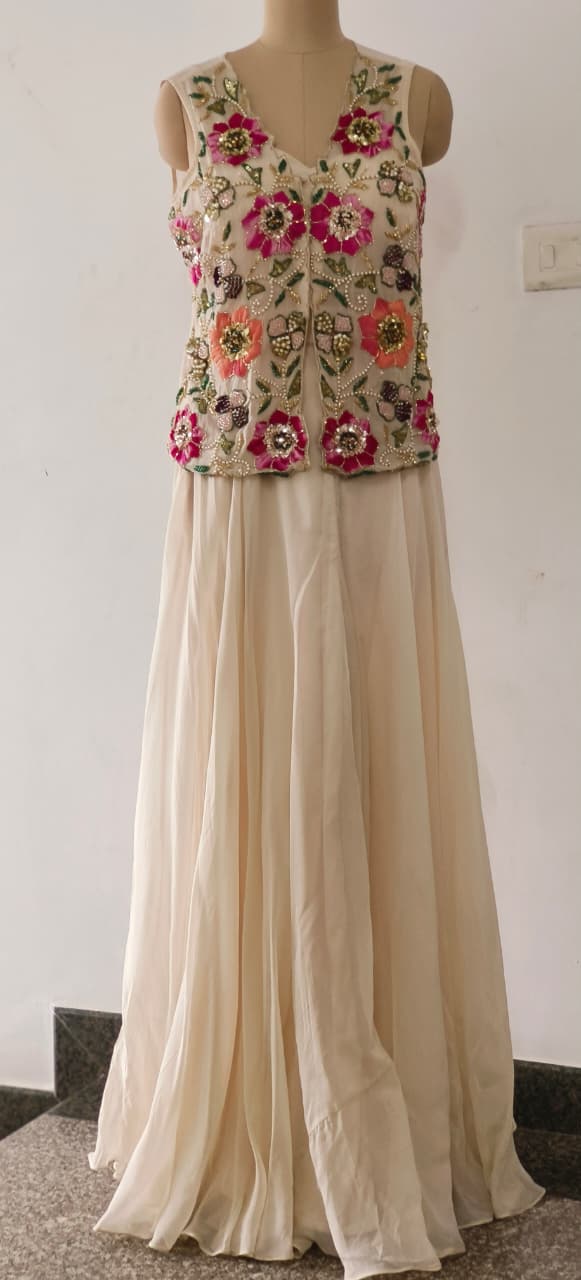 3D Look Floral Embroidery Handwork Sleeveless Jacket With Buster & Flared Palazzo Bottom