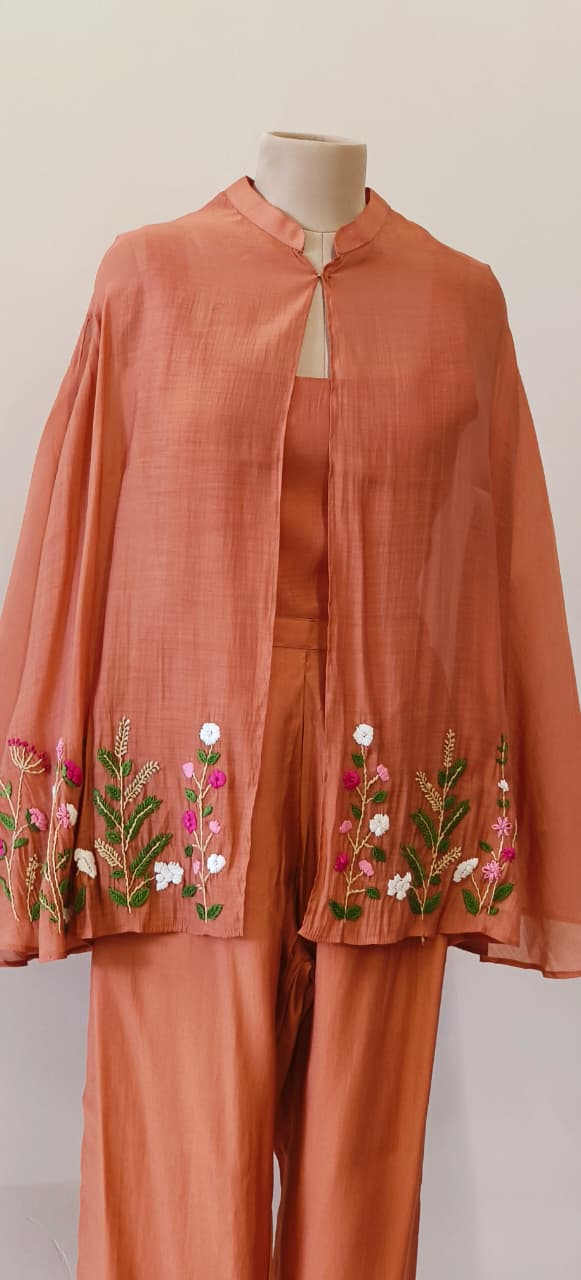 Katha Thread Stitch Cape With Buster & Straight Bottom In Surat Mul Chanderi Fabric- 12003,03