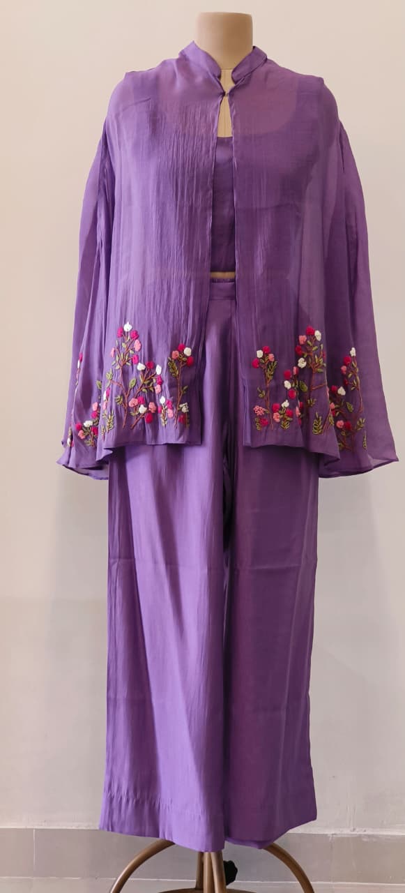 Katha Thread Stitch Cape With Buster & Straight Bottom In Surat Mul Chanderi Fabric- 12003,03