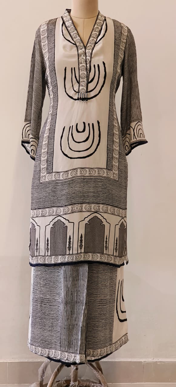 Pure Crepe Printed Cordset with printed Loose Bottom