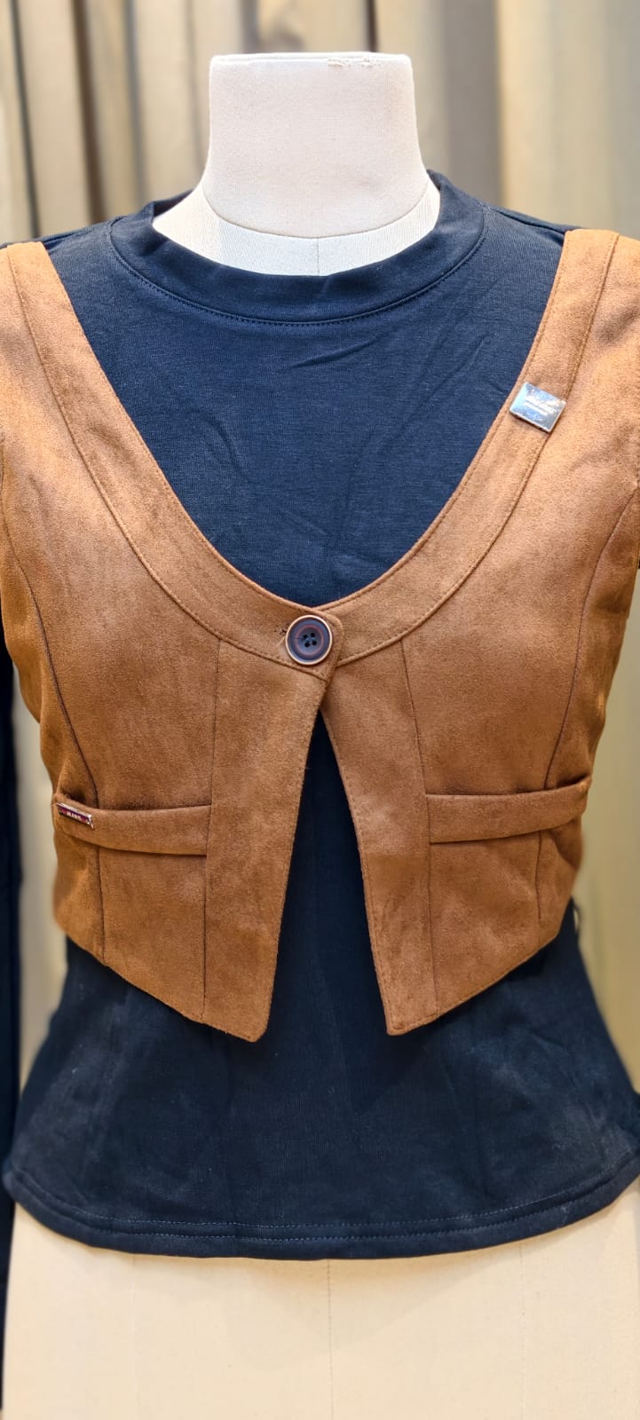 Jacket Look Plain Black Stretchable Casual Top