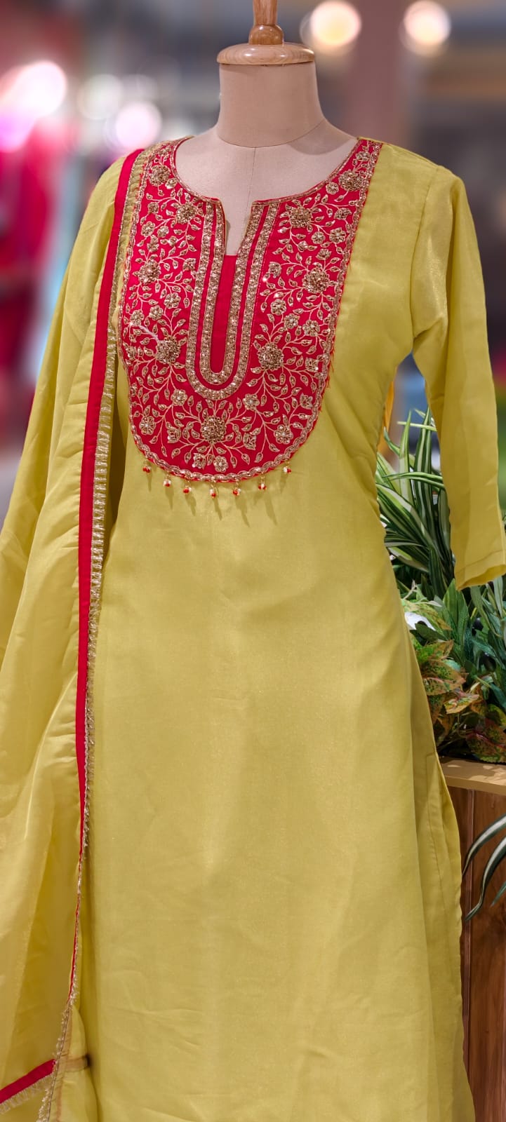 Zardosi Minimal Tasseled Front Yoke Tissue Full Suit Set With Dupatta- 13005