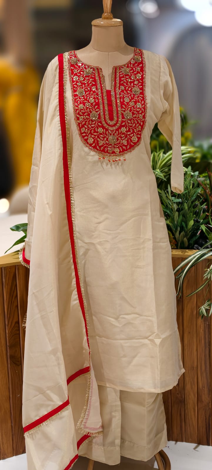 Zardosi Minimal Tasseled Front Yoke Tissue Full Suit Set With Dupatta- 13005