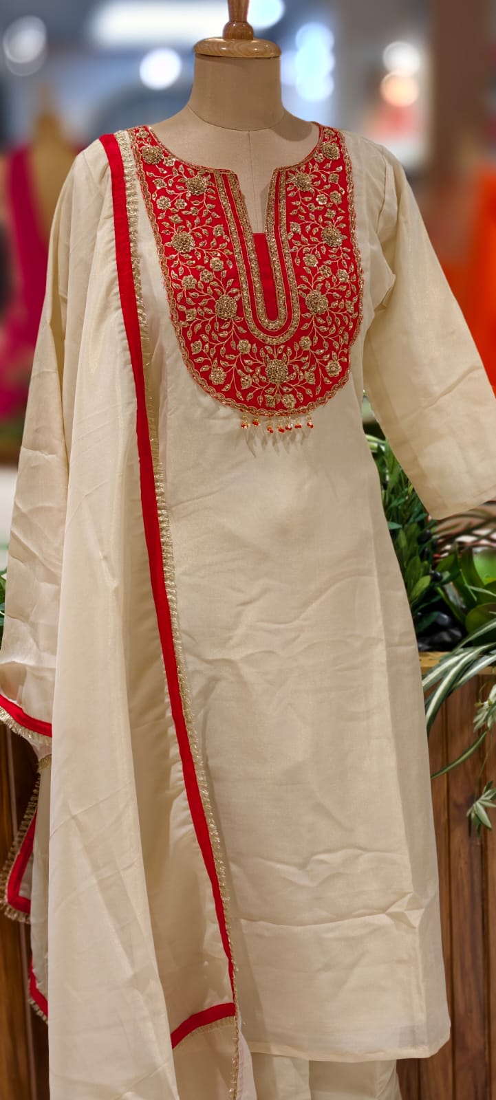 Zardosi Minimal Tasseled Front Yoke Tissue Full Suit Set With Dupatta- 13005