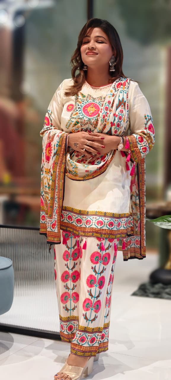 Vibrant Colors Printed Tasseled Full Suit Set With Dupatta In Crepe Fabric-13010