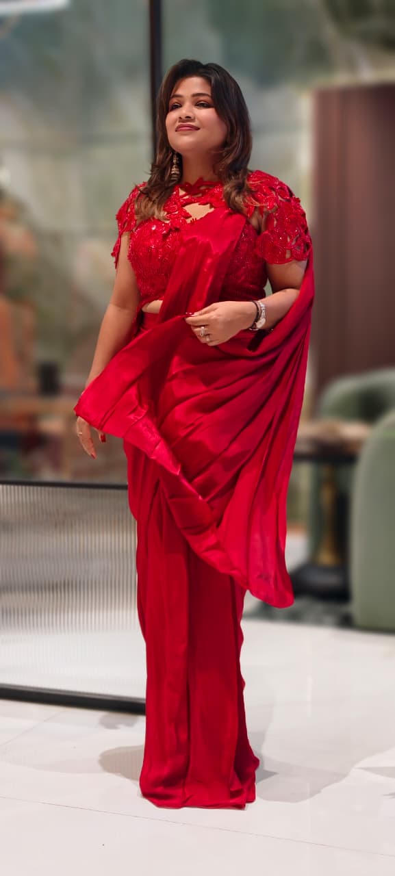 Luxurious Cut-Dana Embellished Leafy Cut-Work Blouse With Drape Saree- 13038