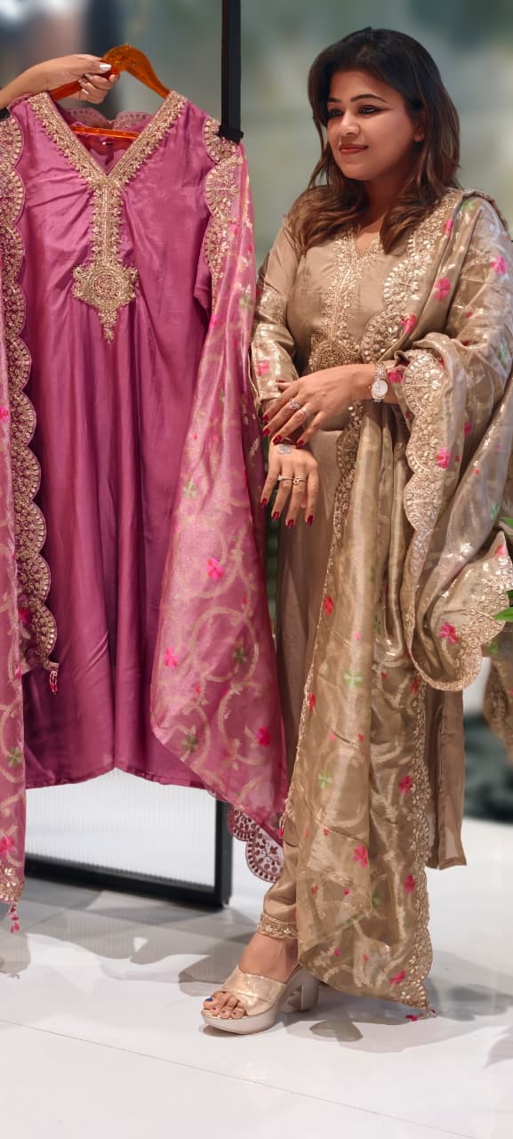 Kundan Look Golden Zardosi Work Cut-Work Grand Floral Dupatta Tissue Full Suit Set- 13050