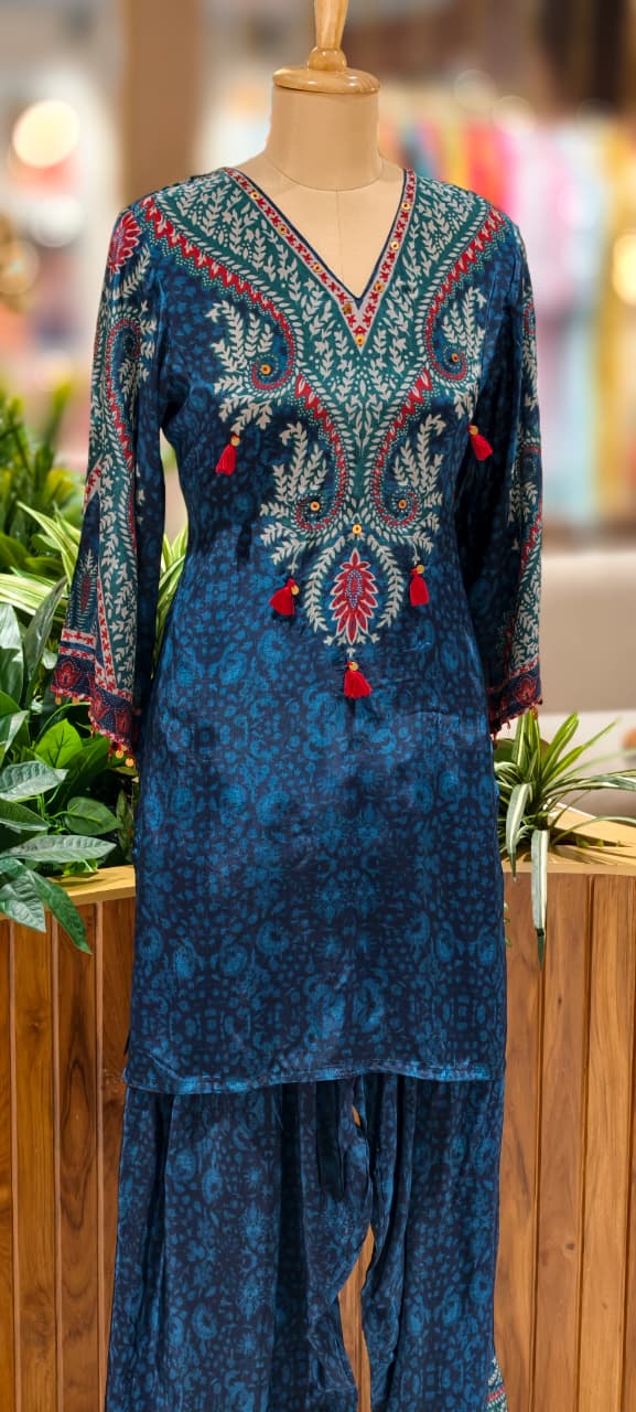 Beautiful Print Vibrant Kurta With Farsi Bottom Set In Crepe Fabric- 13107