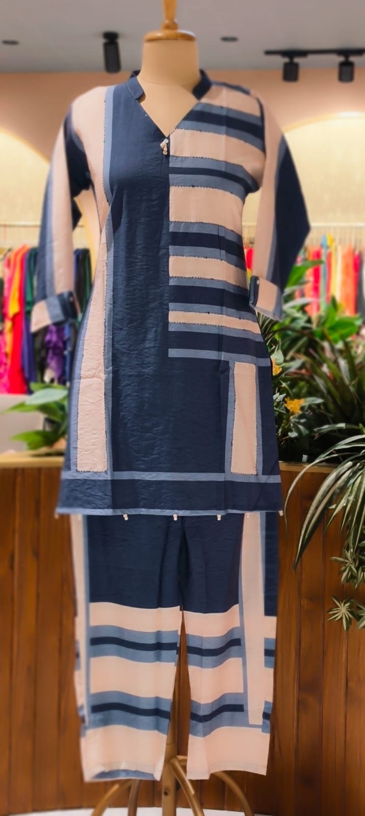 Dual Tone Striped Print Co-Ord Set In Nylon Viscose Silk Fabric- 13441