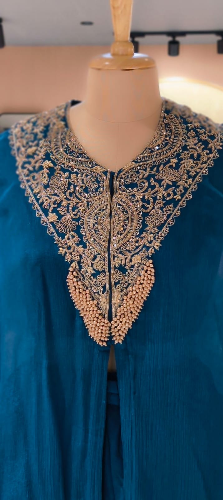 Royal Zardosi Bloom Embroidered Kurta High-Low Flowy Cape With Buster & Tulip Bottom- 13393