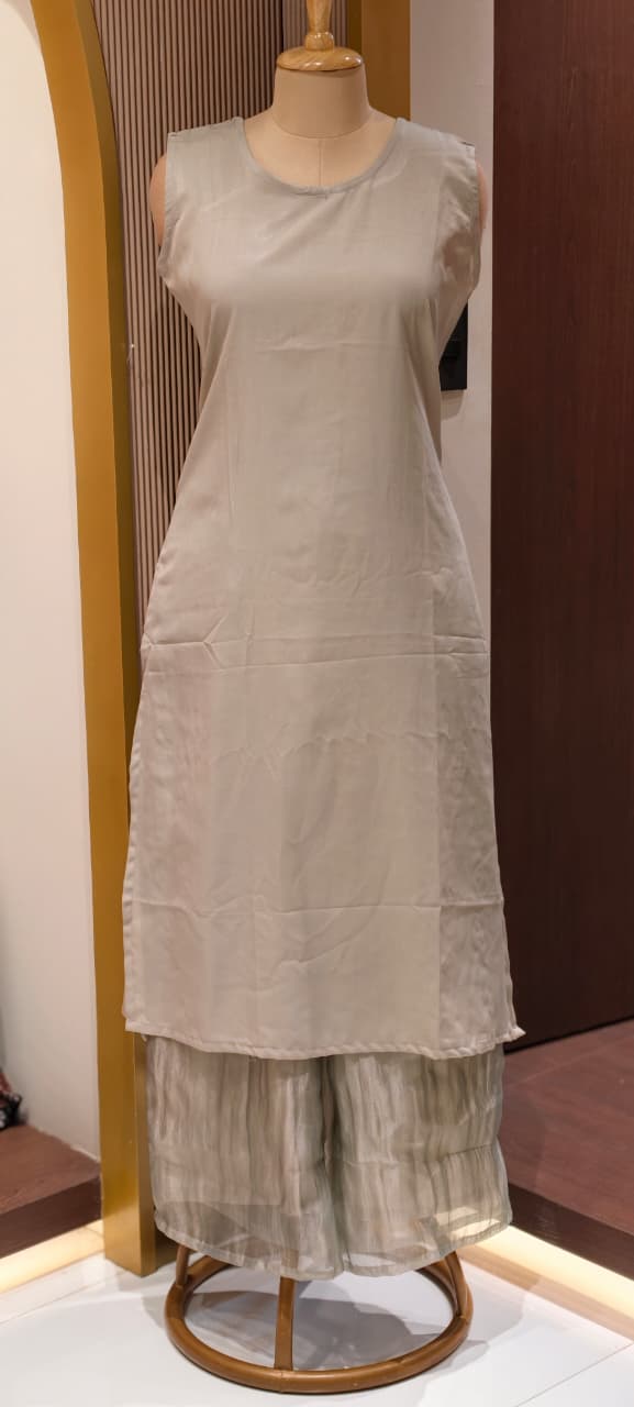 Zariya Luxury Premium Tissue Heavily Hand Worked Kaftan With Bottom- 13471