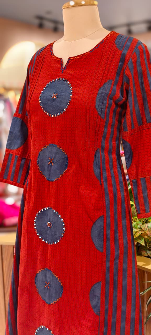 Rounded Work Foil Mirror Highlight Twin Color A-Line Full Suit Set With Dupatta In Cotton Fabric- 13404