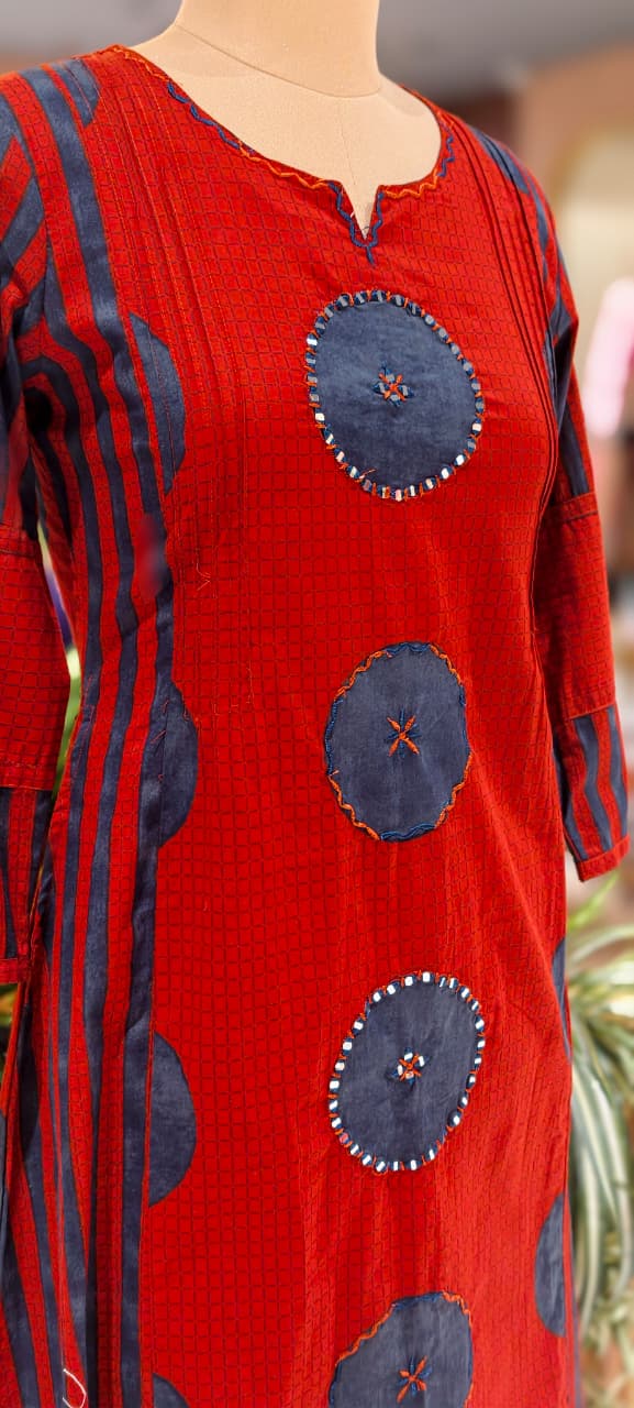 Rounded Work Foil Mirror Highlight Twin Color A-Line Full Suit Set With Dupatta In Cotton Fabric- 13404