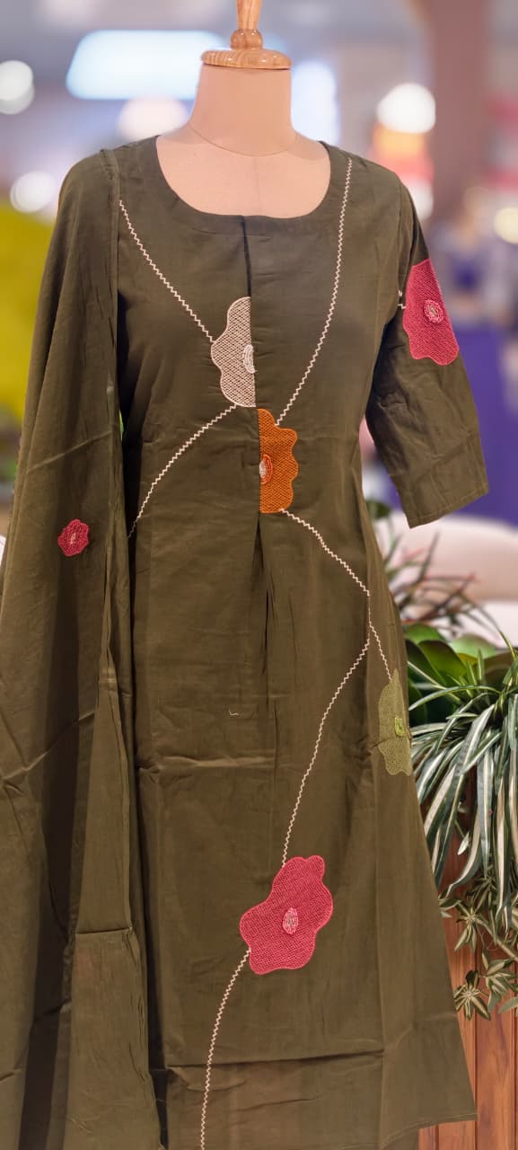Delicate Floral Appliqué With Linear Contrast Embroidery Cotton Full Suit Set With Dupatta