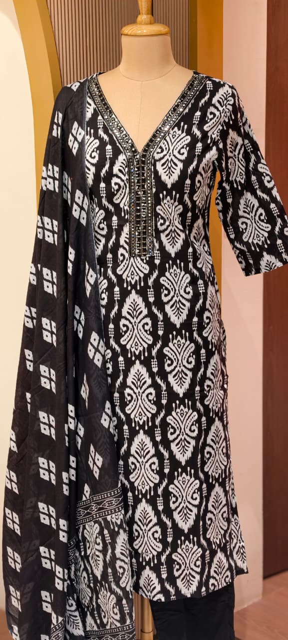 Linear Abstract Print Thread Embroidered Neck Line Cotton Full Suit Set With Dupatta