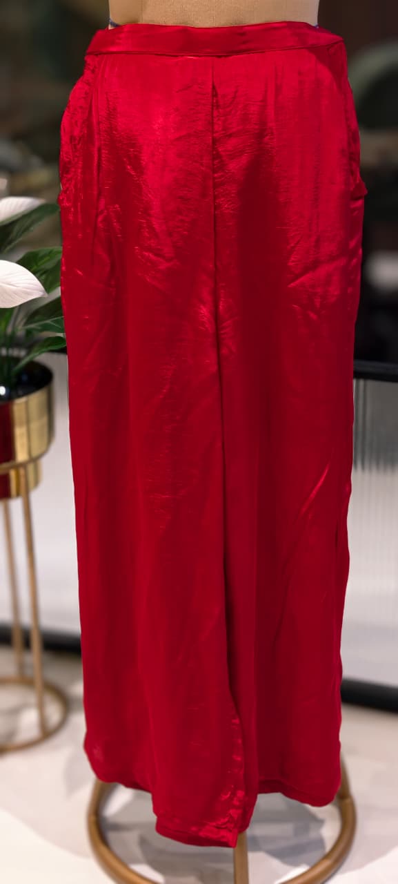 Solitaire Inspired Golden Highlight Vibrant Co-Ord Set In Crepe Fabric- 13599