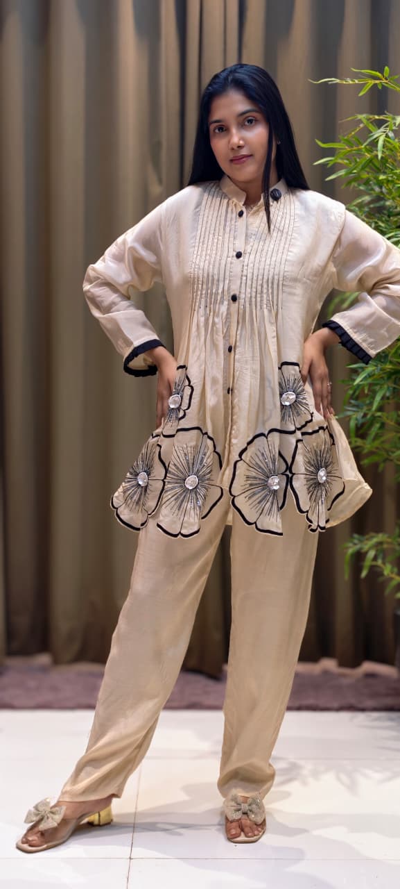 3D Floral Patch Look Pleated Front Design Matching Co-Ord Set In Organza Fabric-13612