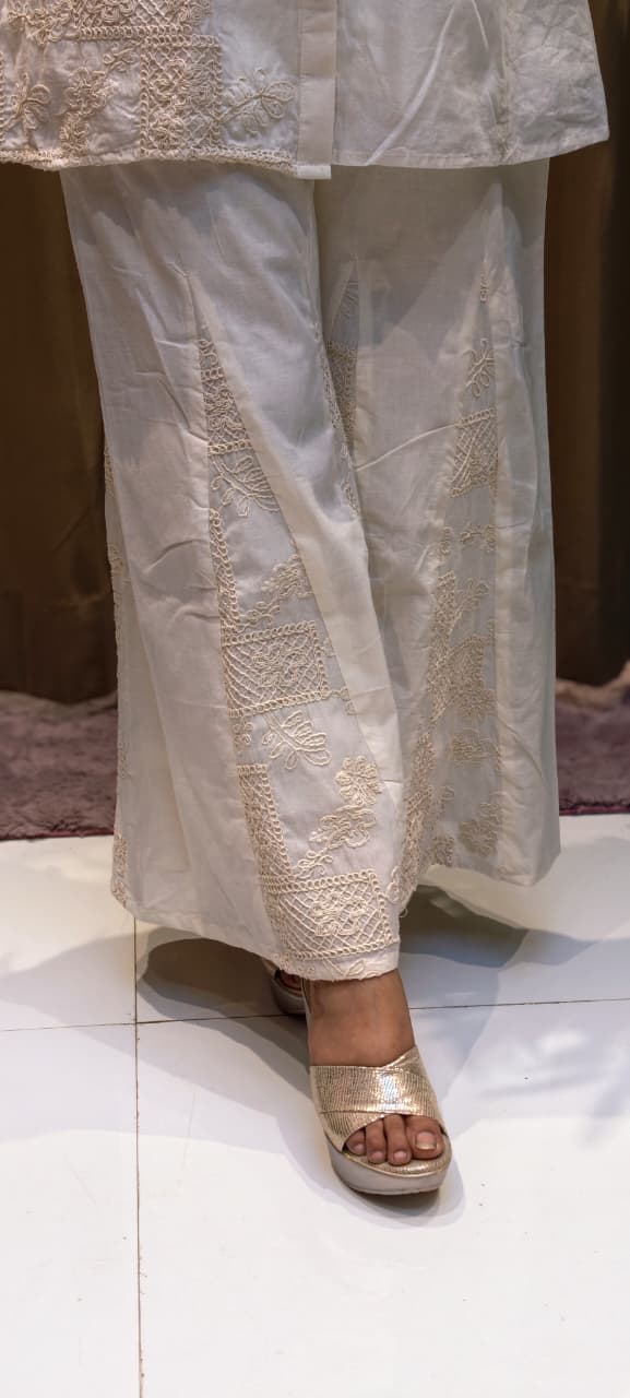 Serene Cream Heirloom Thread Embroidered Co-Ord Set In Kora Cotton Fabric- 13616