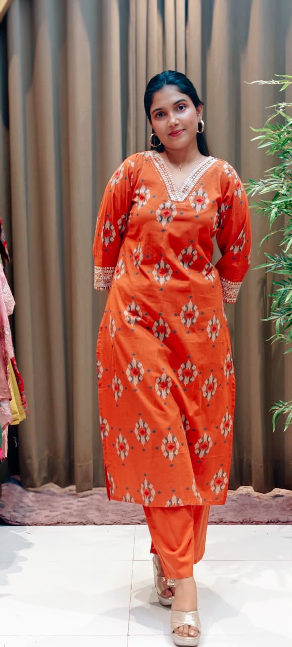 Abstract Print Minimal Thread Embroidered Neck Line Cotton Kurta Pant Set- 13527